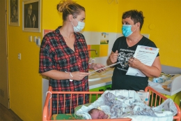 Naše porodnice se zapojila do projektu S knížkou do života / Bookstart