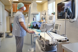 Kardiologie začala využívat novou angiolinku, nejmodernější zařízení v kraji rozšiřuje možnosti zobrazení cév