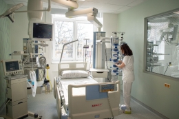 Zrekonstruovaná část pavilonu E2 Městské nemocnice přivítá první pacienty