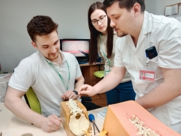 Den pro mediky – Neurochirurgie 2023