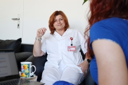 K patologii patří řada mýtů včetně toho, že se věnujeme jen pitvám – nový díl podcastu s primářkou Zuzanou Gattnarovou