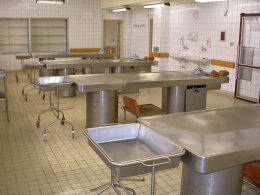 Patologie má po rekonstrukci novou pitevnu