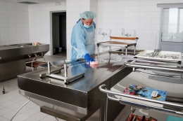 Patologie má po rekonstrukci novou pitevnu