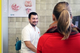 Gynekologové MNO pomáhají také mužům, k odstranění kondylomat používají laser