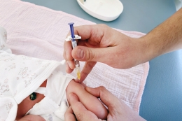 Nabízíme účinnou prevenci proti RSV pro novorozence a kojence