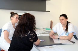 Krok za krokem ke zdraví: Světový den obezity v nemocniční lékárně zaujal desítky zájemců