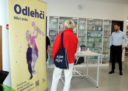 Krok za krokem ke zdraví: Světový den obezity v nemocniční lékárně zaujal desítky zájemců
