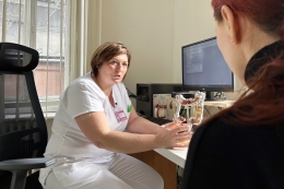Počet pacientů, kteří podstupují biologickou léčbu v Městské nemocnici Ostrava, rychle roste. Jen za poslední rok jich přibylo přes padesát