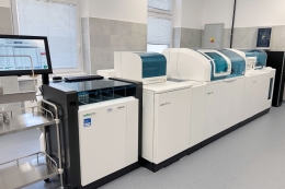 Rychlejší výsledky, širší diagnostika: Městská nemocnice Ostrava má nové laboratorní analyzátory
