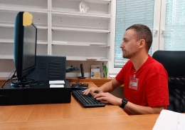 Když duševní nemoc zasáhne jednoho, pomoc potřebuje celá rodina. Centrum duševního zdraví otevírá novou skupinu pro blízké